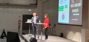 CJD Valence optimisme - Jean-Philippe Ackermann et Laurelyne avant de débuter la conférence